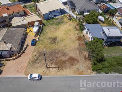 5 Hill Street, Halls Head WA 6210