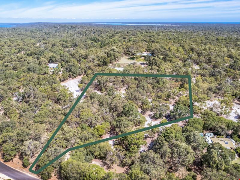 20 Raywood Road, Bouvard WA 6211