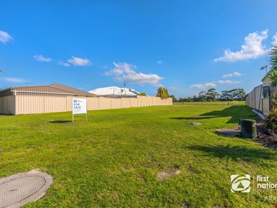 16 Satellite Close, Mckail WA 6330