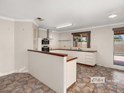 2 Frost Way, Eaton WA 6232