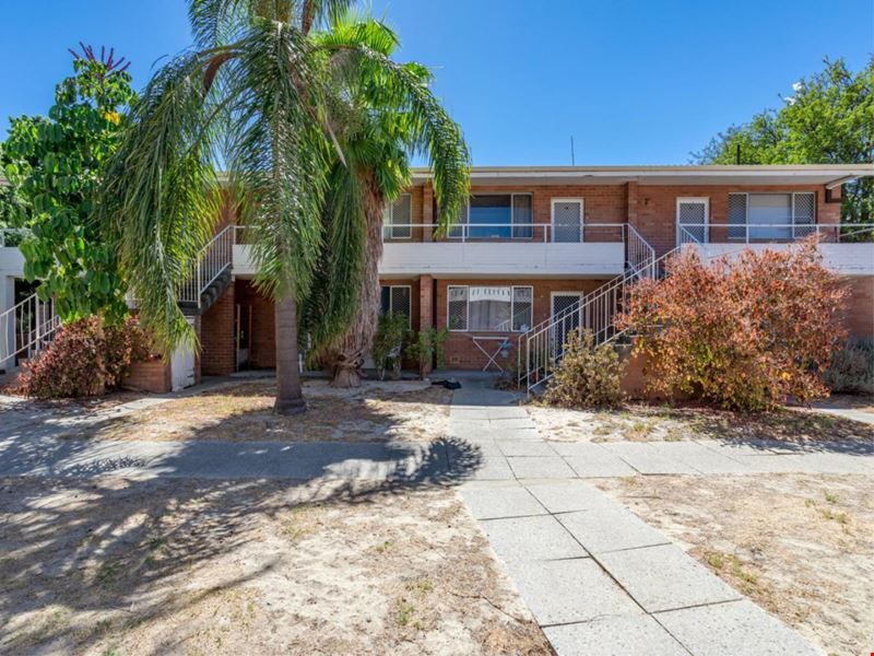 32 Cunningham Terrace, Daglish WA 6008