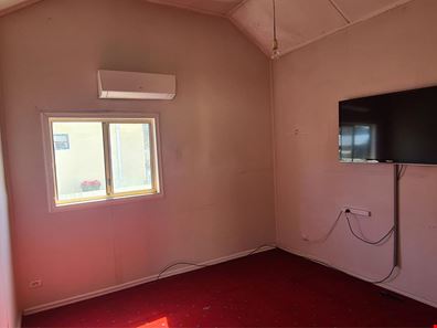 77 Shaw Street, Coolgardie WA 6429