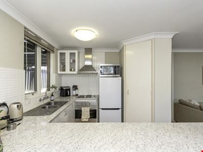 7 Dunfee Place, Hamersley WA 6022
