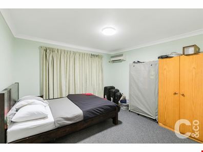 42B Littlemore Road, Orelia WA 6167