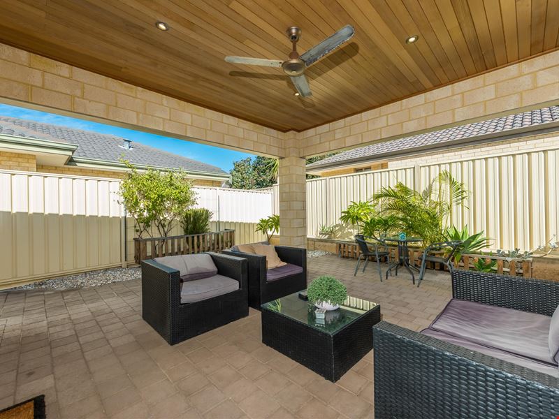 3/9 Merrigig Way, Pearsall WA 6065