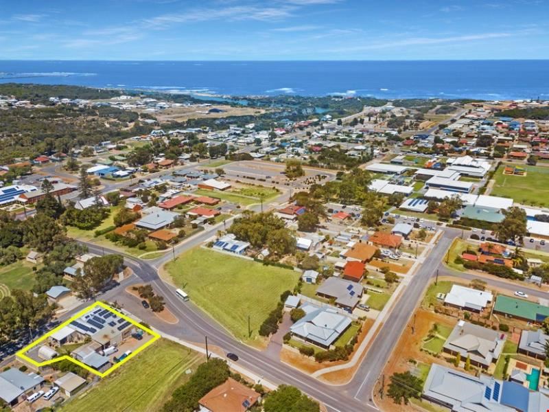 24 Waldeck Street, Dongara WA 6525