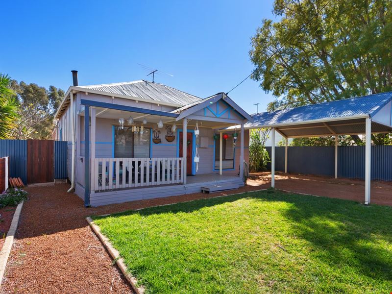 12 Hare Street, Lamington WA 6430
