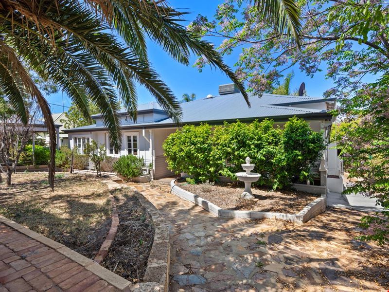 33 Lyall Street, Lamington WA 6430