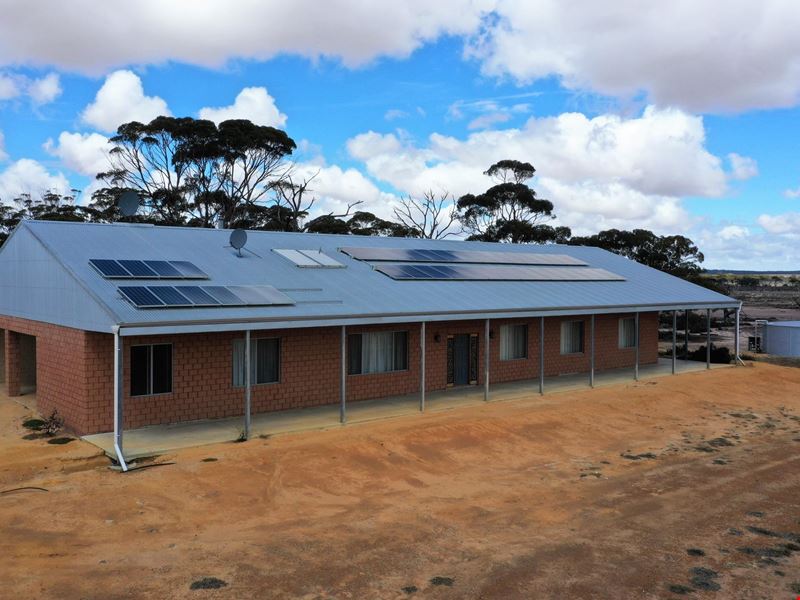 263 LOVERING ROAD, Hyden WA 6359