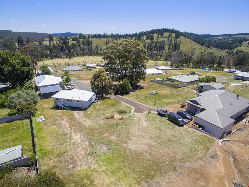 513 McAlpine Mews, Nannup WA 6275