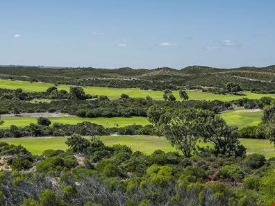 15 Ledge Point Road, Ledge Point WA 6043