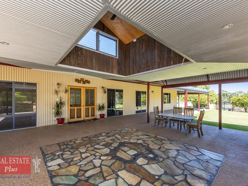 700 Lockwood Road, Beechina WA 6556