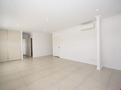 7/3 Morago Crescent, Cloverdale WA 6105
