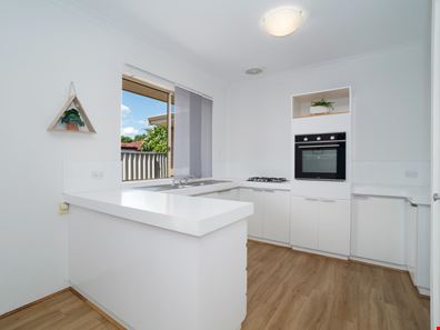 3/112 Walter Road West, Bedford WA 6052