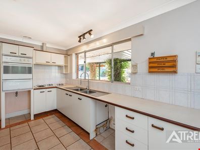 15/ Coolabah Drive, Mount Nasura WA 6112