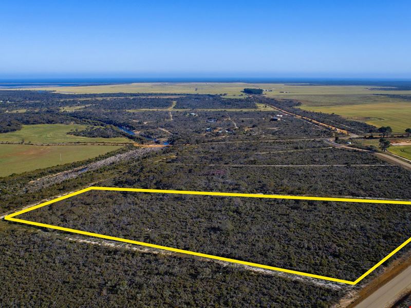 42 Orchid Road, Hopetoun WA 6348