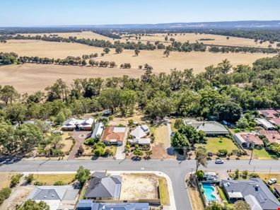 44 James Street, Pinjarra WA 6208