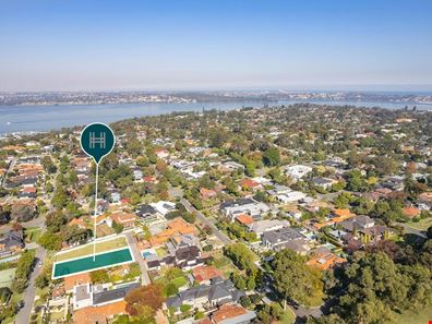 11 Hobbs Avenue, Dalkeith WA 6009