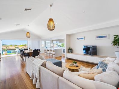 20 Lanyard Boulevard, Geographe WA 6280