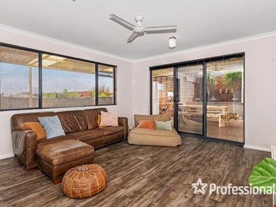 9 Chauncy Way, Spencer Park WA 6330