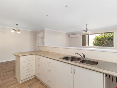 16/345 Hawtin  Road, Forrestfield WA 6058