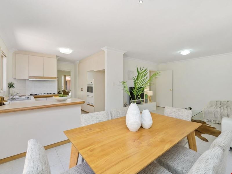 26/160 West Coast Drive, Sorrento WA 6020