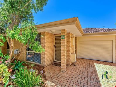 3/18 Bristol Avenue, Bicton WA 6157