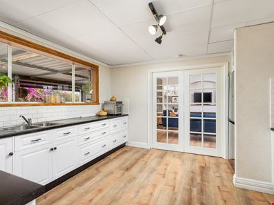 1 Penn  Street, Boyanup WA 6237