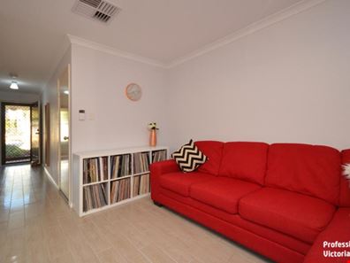 1/25 Norman Street, St James WA 6102