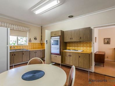 1572 Albany Highway, Beckenham WA 6107