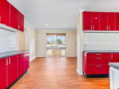 10 Taplow Court, Kelmscott WA 6111