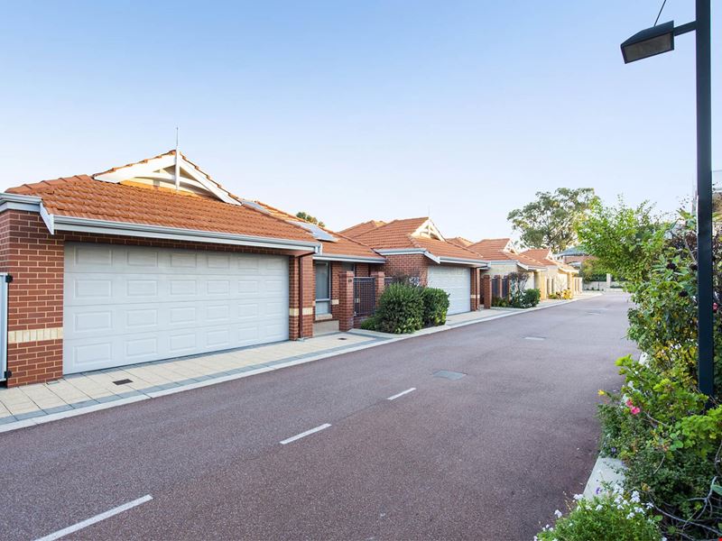 69/84 Collick Street, Hilton WA 6163