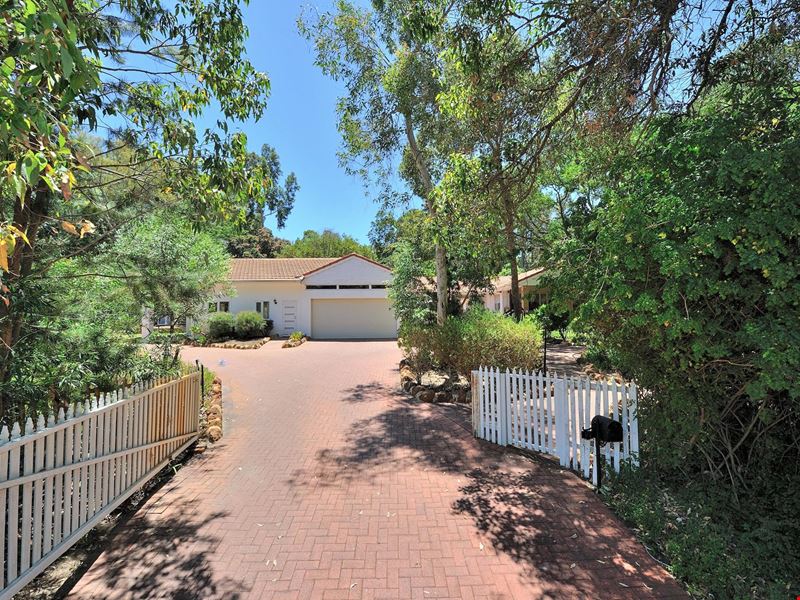 90 Forrest Street, Sawyers Valley WA 6074