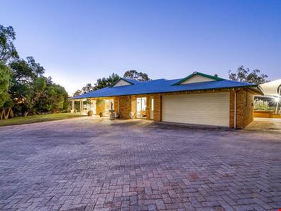 23 Lakelands Drive, Gnangara WA 6077