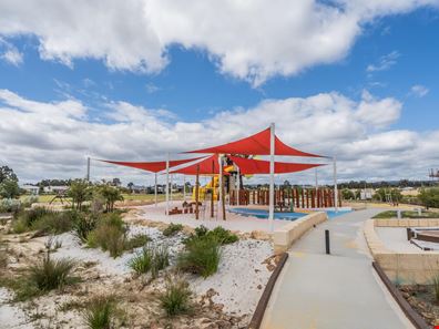 6 Hayford road, Haynes WA 6112
