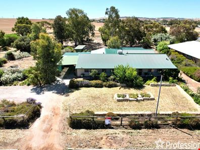 162 Vincent Street, Beverley WA 6304