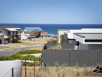 7 Emily Way, Dongara WA 6525