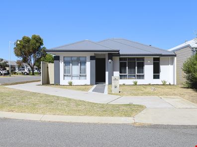 1A Winderie Road, Golden Bay WA 6174