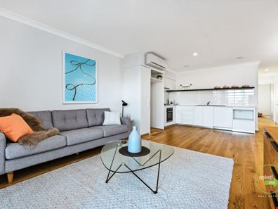 4/1 Glenariff Boulevard, Canning Vale WA 6155
