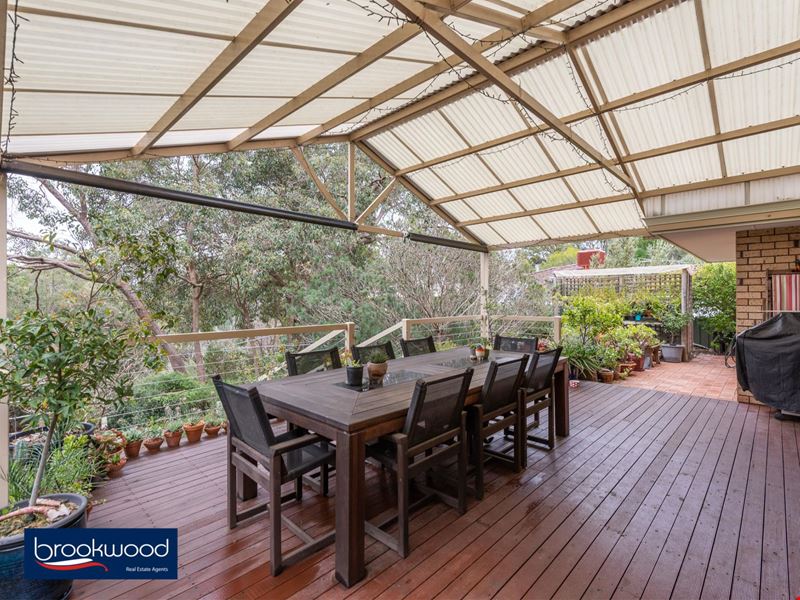 8 Ridgeway Place, Mahogany Creek WA 6072