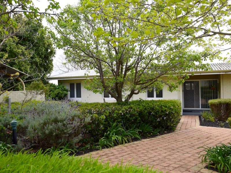 5/63 Madden Way, Parmelia WA 6167