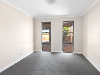 86 Aslett Drive, Karlkurla WA 6430