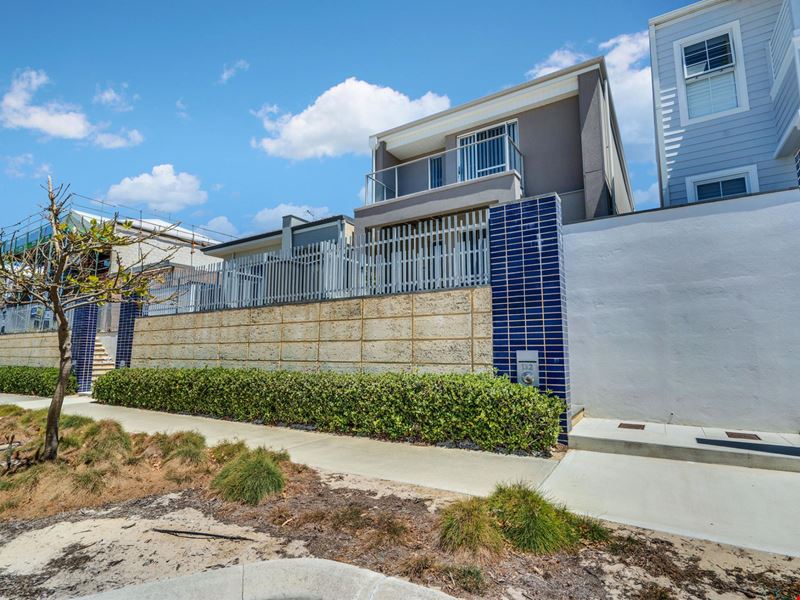 132 Reflection Boulevard, Jindalee WA 6036
