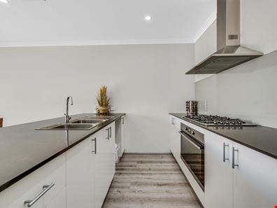 132 Reflection Boulevard, Jindalee WA 6036