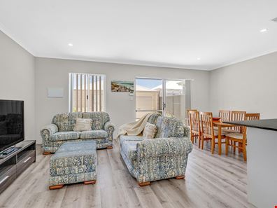 132 Reflection Boulevard, Jindalee WA 6036