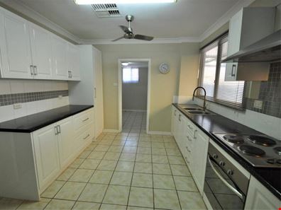 16 Trotman Avenue, Newman WA 6753