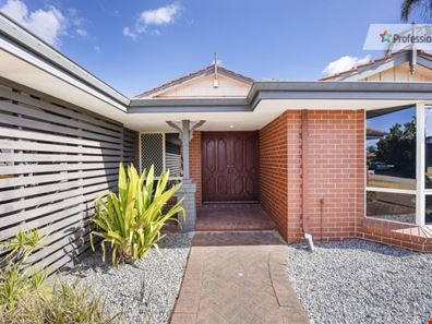 52 Avon Crescent, Viveash WA 6056