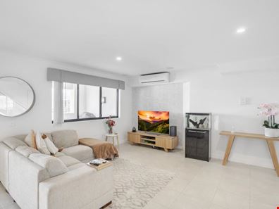 41/1 Glenariff Boulevard, Canning Vale WA 6155