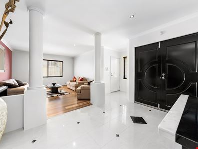 3 Wonil Way, Karawara WA 6152