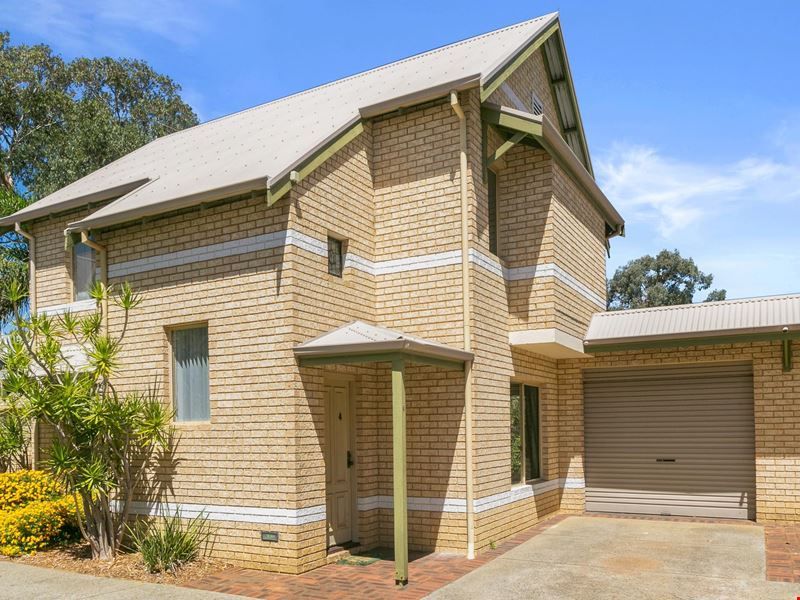 4/54 Hubble Street, East Fremantle WA 6158